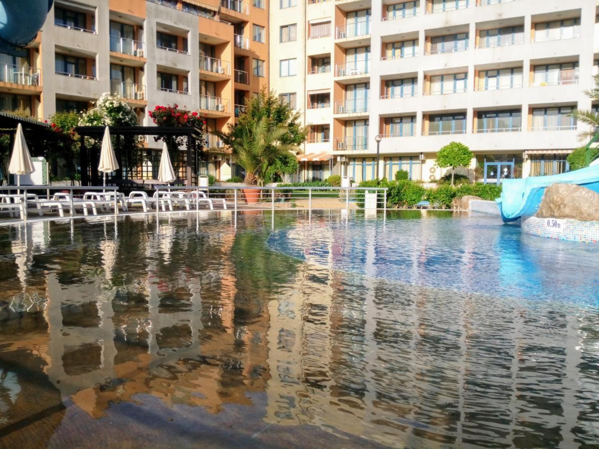 Apartment In Trakia Plaza Сонячний Берег Екстер'єр фото