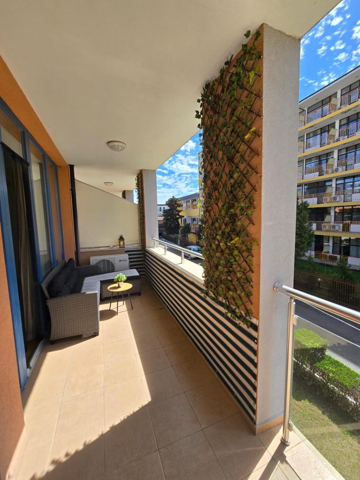 Apartment In Trakia Plaza Сонячний Берег Екстер'єр фото